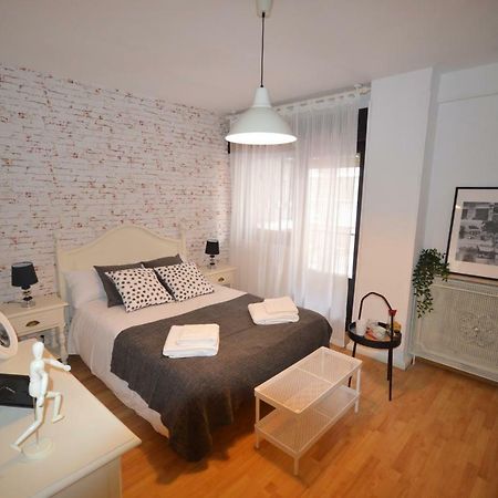 Apartamento Fleta Apartment ซาราโกซา ภายนอก รูปภาพ