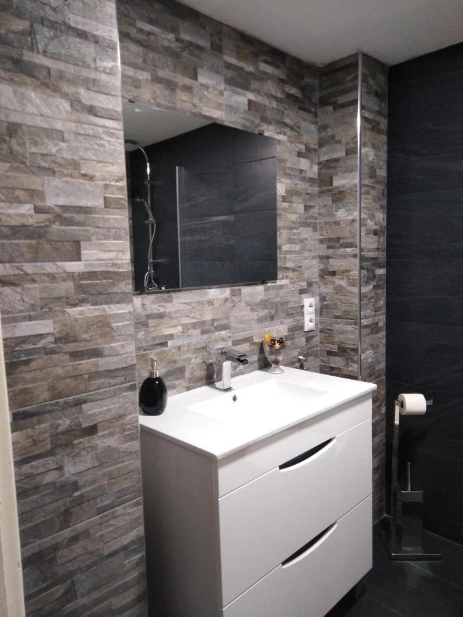 Apartamento Fleta Apartment ซาราโกซา ภายนอก รูปภาพ