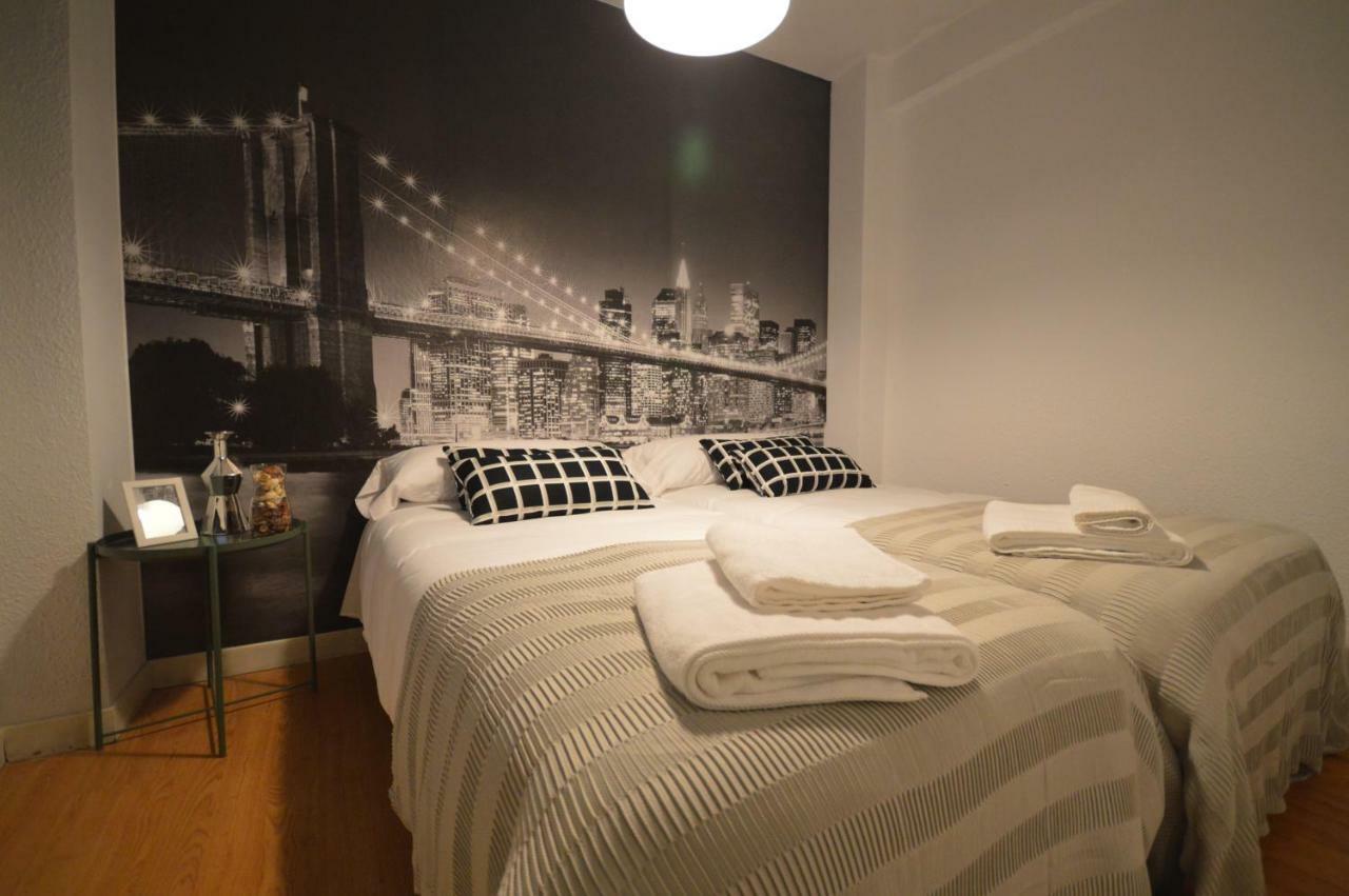 Apartamento Fleta Apartment ซาราโกซา ภายนอก รูปภาพ