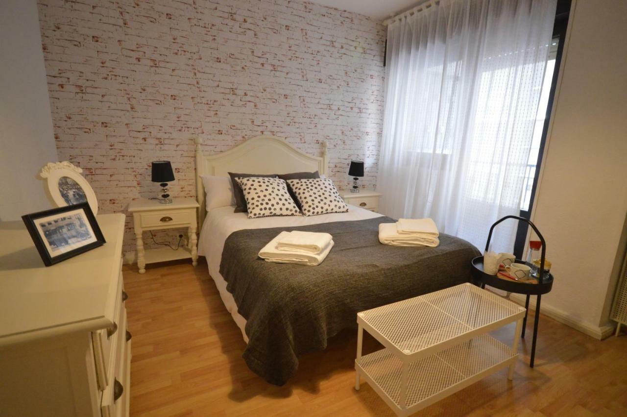 Apartamento Fleta Apartment ซาราโกซา ภายนอก รูปภาพ