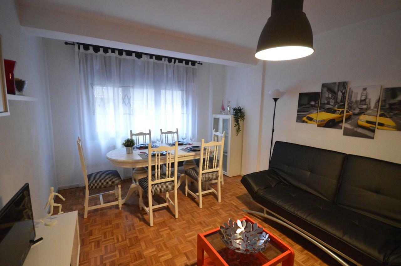 Apartamento Fleta Apartment ซาราโกซา ภายนอก รูปภาพ